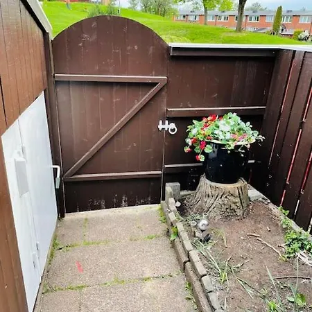 Hus Med 12 Baeddar Naera Och Gratis Parkering Villa