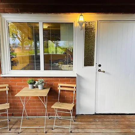 Hus Med 12 Baeddar Naera Och Gratis Parkering * Gothenburg