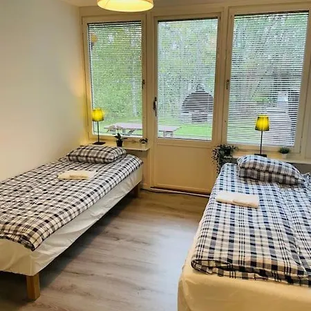 Hus Med 12 Baeddar Naera Och Gratis Parkering Villa