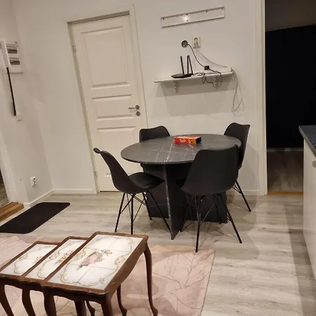 Workers & Family House Near Volvo And Skf Villa Goteborg