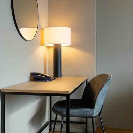 Hyatt Place Hotel 4*
