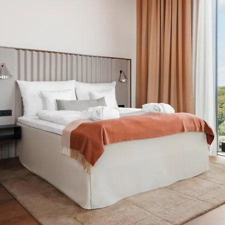 Clarion Karlatornet 4*