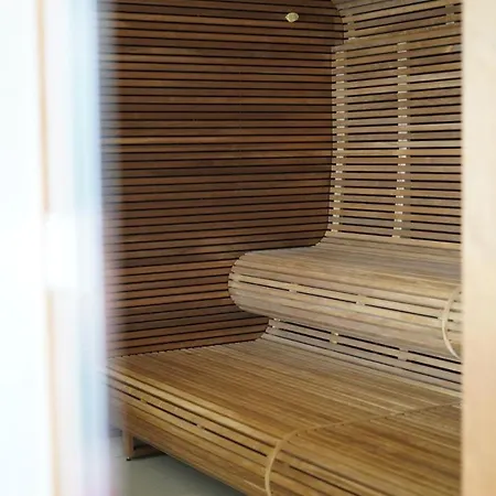 Clarion Karlatornet 4*
