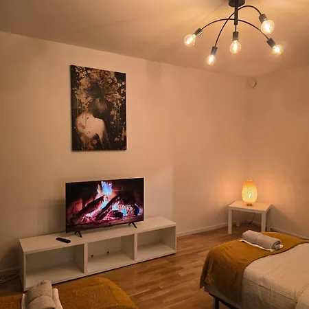 Noah Longstay Sockenvaegen 1a-5a