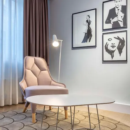 Radisson Blu Scandinavia Hotel, Hotell