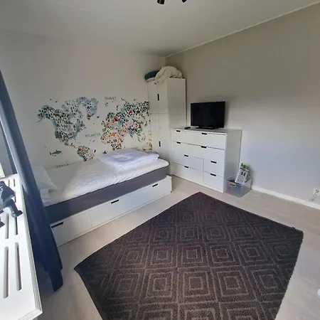 Mysigt Radhus I Fiskebaeck * Gothenburg