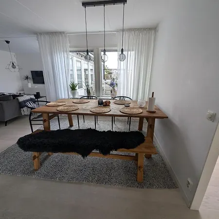 Mysigt Radhus I Fiskebaeck * Gothenburg