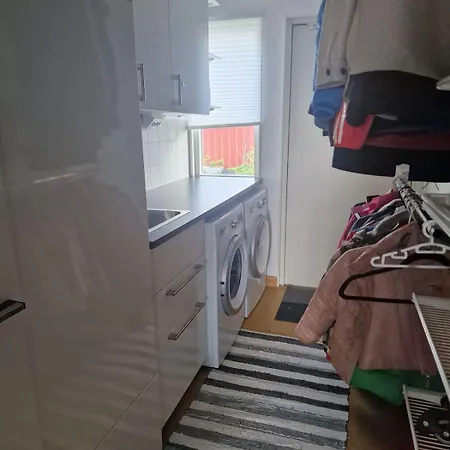 Mysigt Radhus I Fiskebaeck Villa *