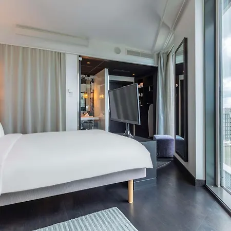 Radisson Blu Riverside 4*