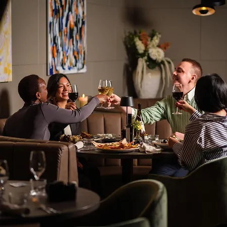 Hyatt Place 4*