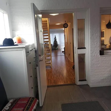 10 Beds For Workers Villa Gothenburg