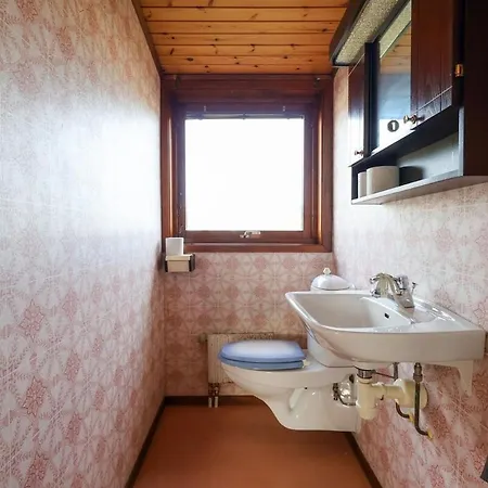 Workers House Near Volvo * ヨーテボリ