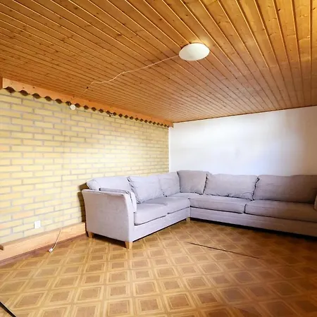 Workers House Near Volvo ヴィラ