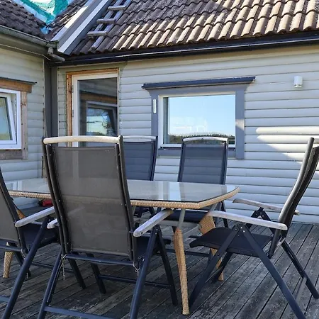 3 - 16 Beds - Views - Villa