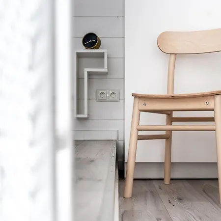 Waterfront Отель 4*