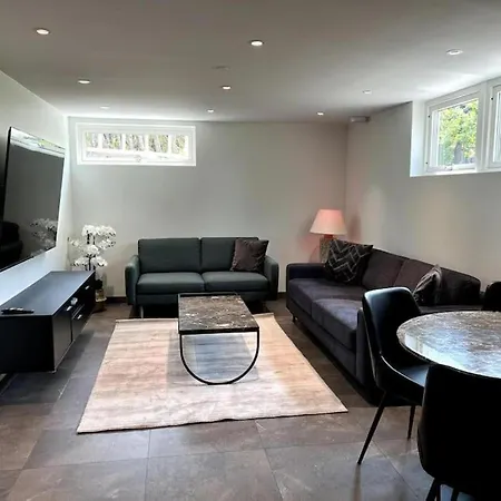 Ultra Lyx Laegenhet/ Nedrevaning