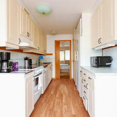 10 Beds, 5 Bedrooms Вилла *
