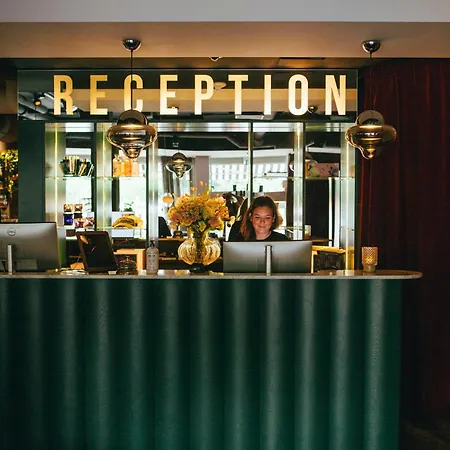 Hotel Flora 4*