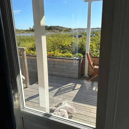 Feriehus Backstugan - Litet Hus Med Storslaget Laege Göteborg