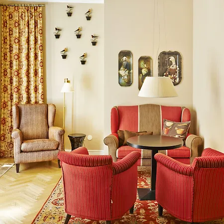 Royal Hotel 3*