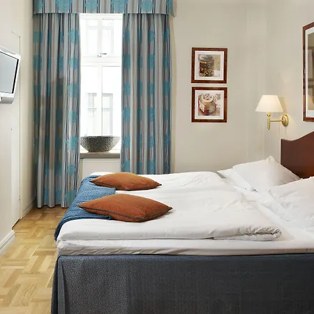 Royal Hotel 3*