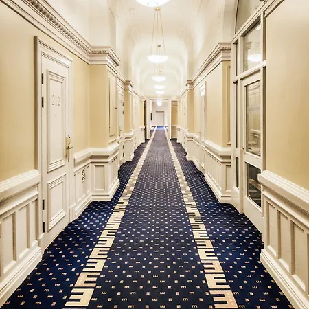 Elite Plaza 4*