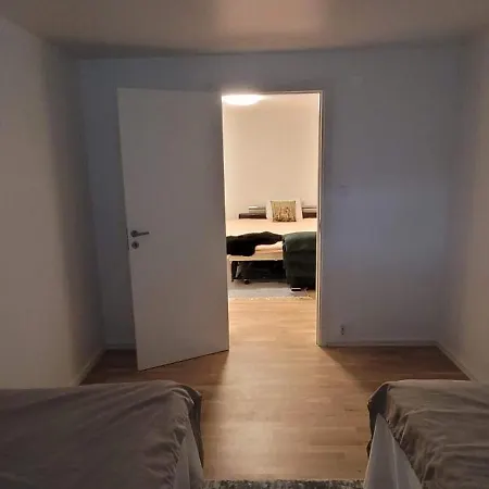 아파트 Two Bedroom Modern Near Volvo Cars 예테보리
