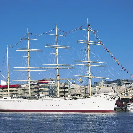 Úszó hotel Barken Viking 3*