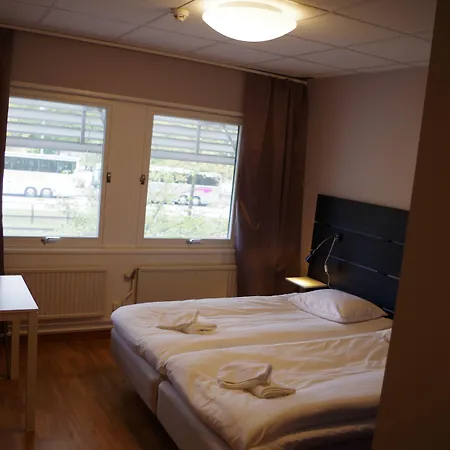 Hostel Spoton & Sportsbar