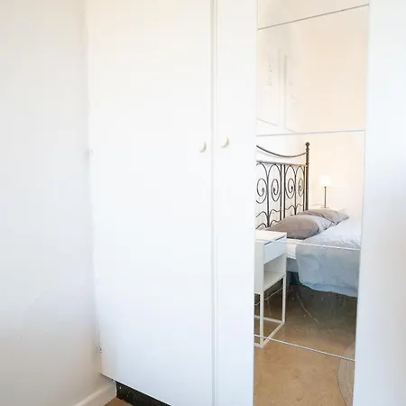 Lägenhet Chic 1br Center Sleeps 4 Brämaregården *