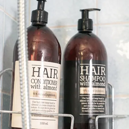 Lägenhet Chic 1br Center Sleeps 4 Brämaregården