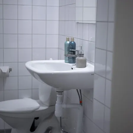 Lemonade 2* غوتنبرغ