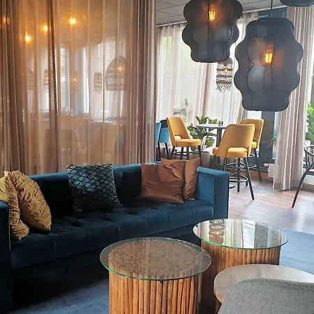 מלון Treetop Hangout & גטבורג