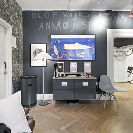 Couette-café Ow, By A&j - Familj & Bilen & Hunden - Liseberg & Avenyn!