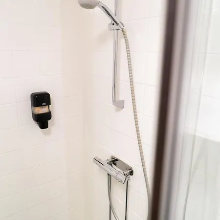 Warm Modern In The Heart Of Linne & Haga