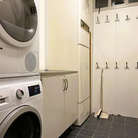 Three Floors Workers * 몰른다