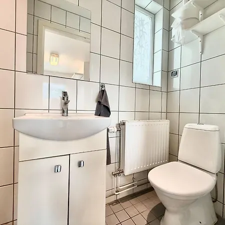 Workers • 19 Beds • 3 Kitchens • Volvo • Parking * Göteborg