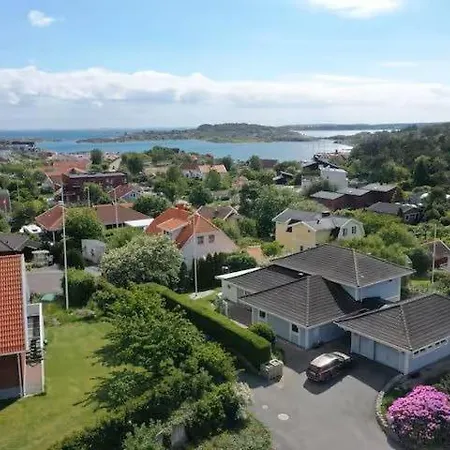 The Scandic Luxe - Landvetter Airport Villa *