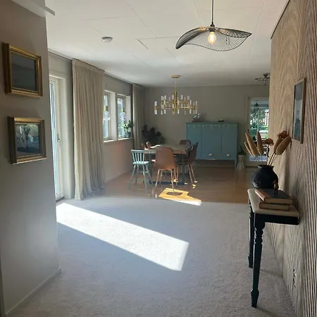 Villa The Scandic Luxe - Landvetter Airport *