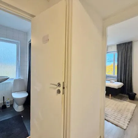 Apartman Workers - 3 Bedroom - 7 Beds - Tv In Each - Parking Göteborg