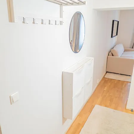 Convenient Duplex In With Privacy & Comfort