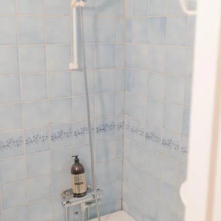 Scandi-boho 1br Calm & Well-connected Location * Göteborg
