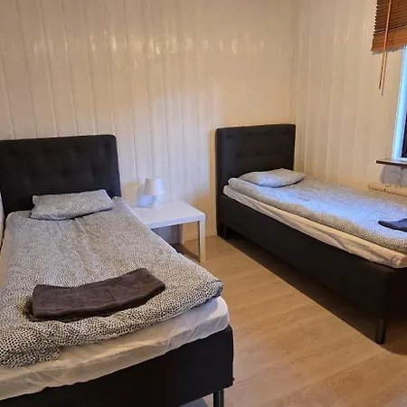 Spacious 7br With Parking For Large Groups