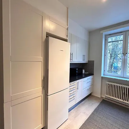 Spacious 4br In Appartement *