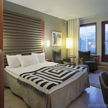 Scandic Crown Hotel 4*