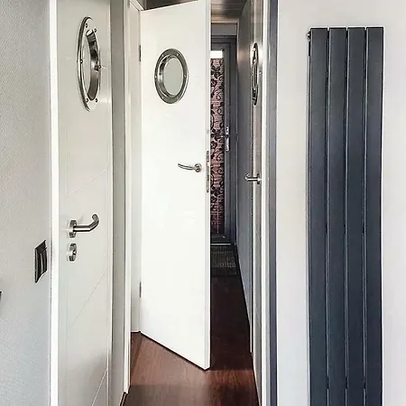 Beautiful Ship-boat In Gteborg With 2 Bedrooms And Wifi 5* Göteborg