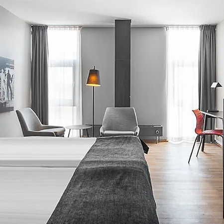 Quality 11 & Eriksbergshallen Hotel 4*