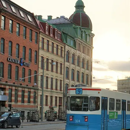 Center - Sure By Western 3*