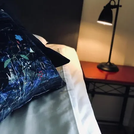 מלון Treetop Hangout & 3*