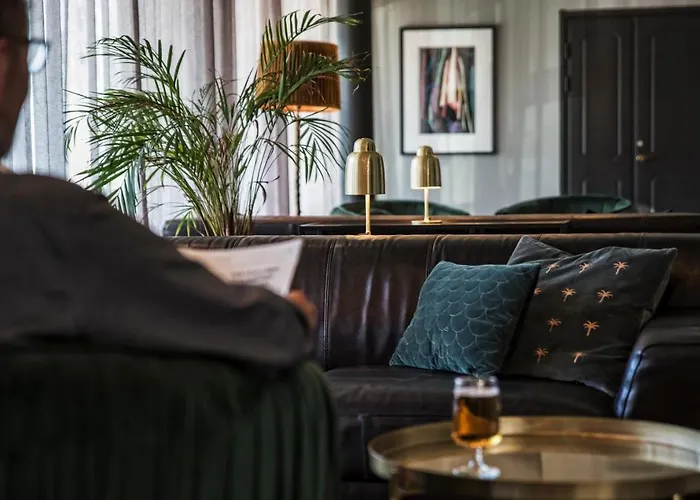 Hotel Apple & Konferens 3*